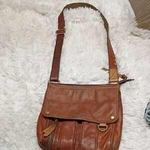 Fossil Brown Leather Messenger Style Shoulder Bag With Many Compartments